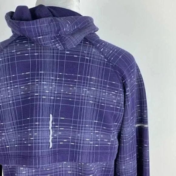 Nike running jacket sz M reflective hooded dry fit - Picture 6 of 12